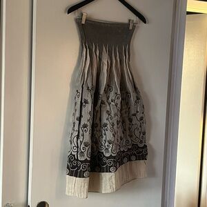 LAPIS Creme and Black Floral Embroidered Skirt Dress. One size. NWOT